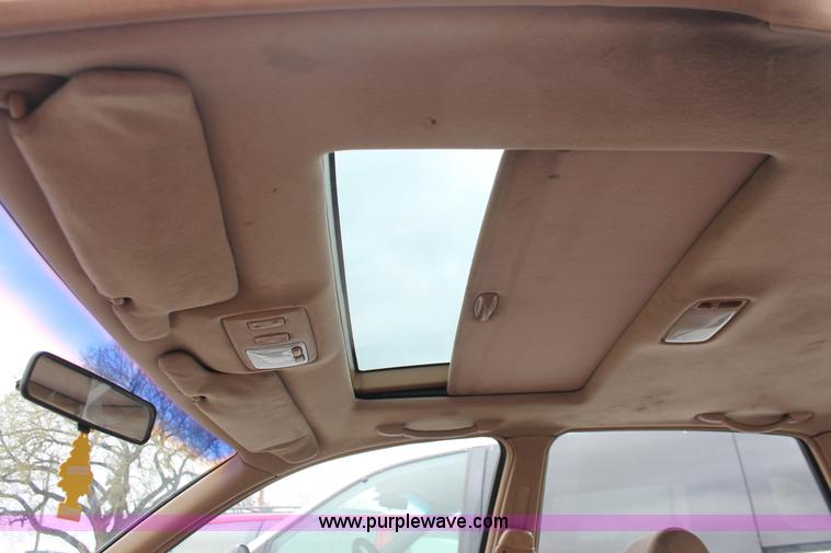 image for item H3639 1996 Toyota Avalon