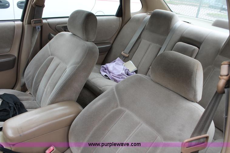 image for item H3639 1996 Toyota Avalon