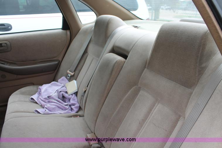 image for item H3639 1996 Toyota Avalon