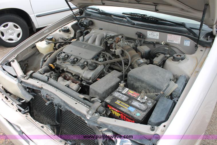 image for item H3639 1996 Toyota Avalon