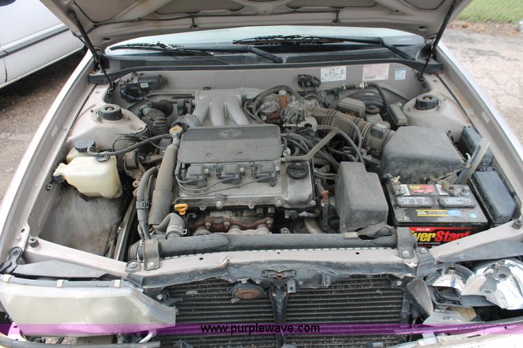 image for item H3639 1996 Toyota Avalon