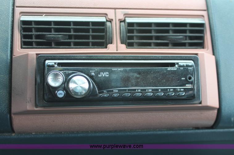 image for item H3641 1992 Chevrolet Silverado 1500 Extended Cab pickup truck