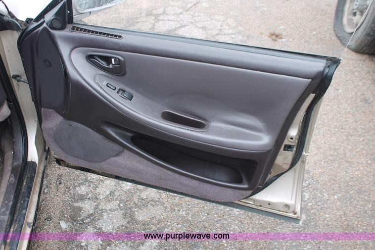 image for item H3643 1995 Lexus ES300