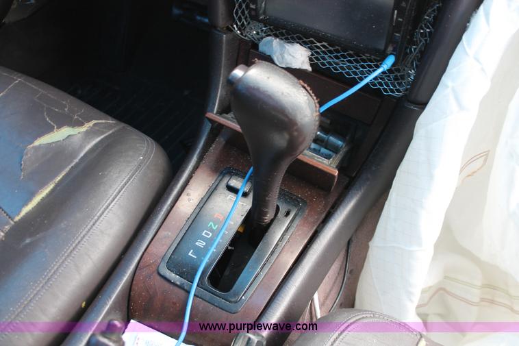 image for item H3643 1995 Lexus ES300