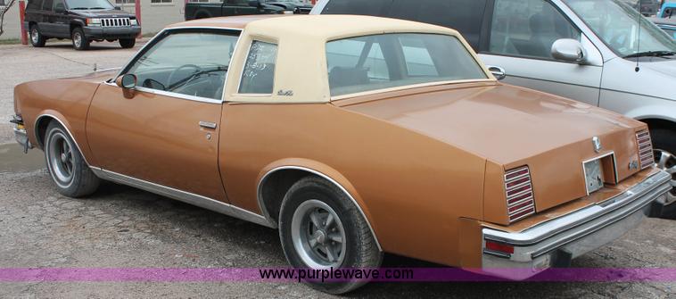 image for item H3644 1978 Pontiac Grand Prix