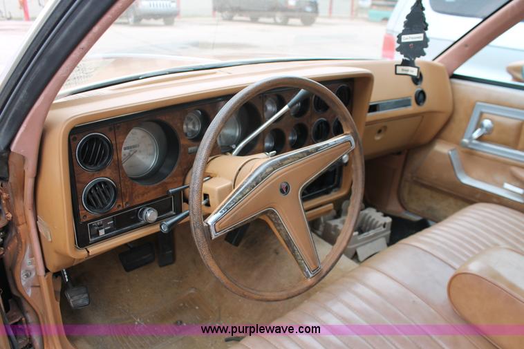 image for item H3644 1978 Pontiac Grand Prix