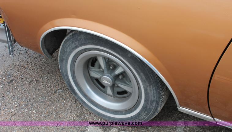 image for item H3644 1978 Pontiac Grand Prix