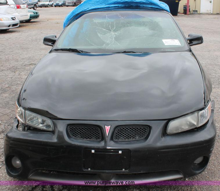 image for item H3646 2000 Pontiac Grand Prix SE