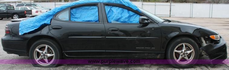 image for item H3646 2000 Pontiac Grand Prix SE