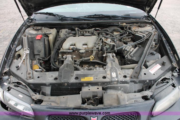 image for item H3646 2000 Pontiac Grand Prix SE