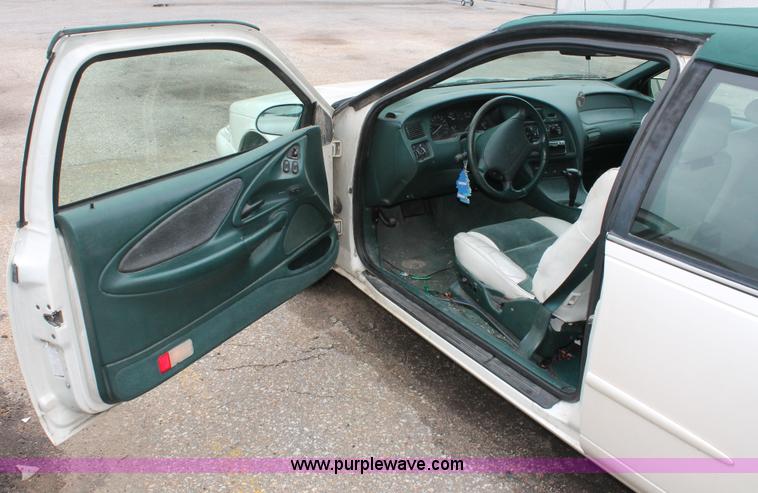 image for item H3647 1995 Mercury Cougar XR-7 Nightcat