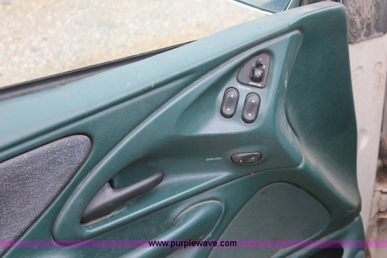 image for item H3647 1995 Mercury Cougar XR-7 Nightcat