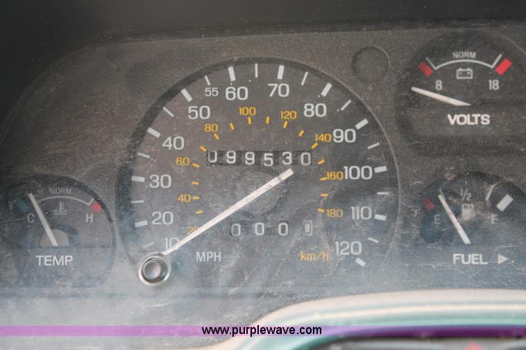 image for item H3647 1995 Mercury Cougar XR-7 Nightcat