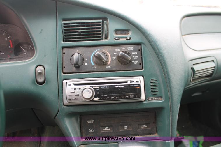 image for item H3647 1995 Mercury Cougar XR-7 Nightcat