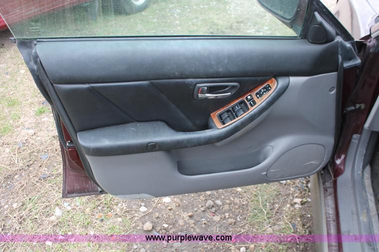 image for item H3649 2000 Subaru Outback Limited