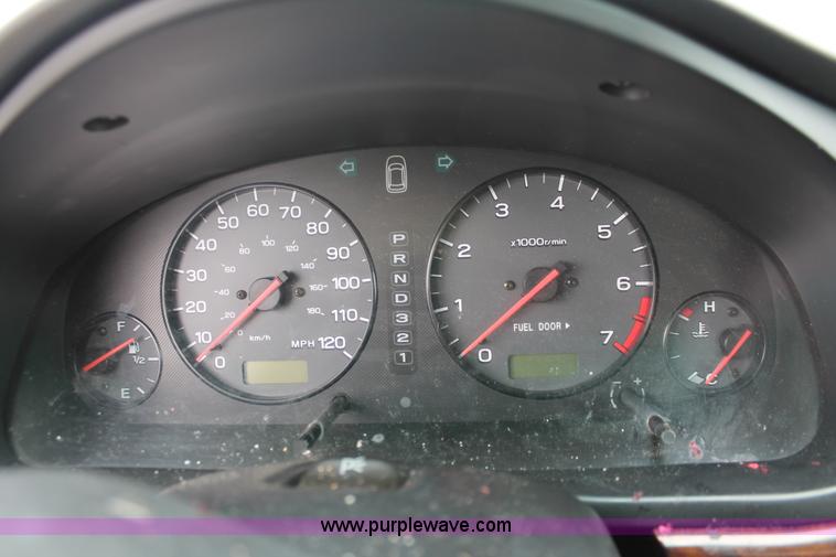 image for item H3649 2000 Subaru Outback Limited