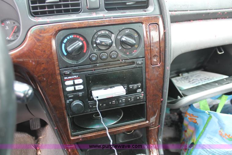 image for item H3649 2000 Subaru Outback Limited