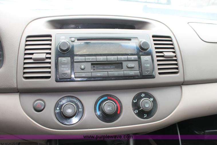 image for item W9458 2003 Toyota Camry