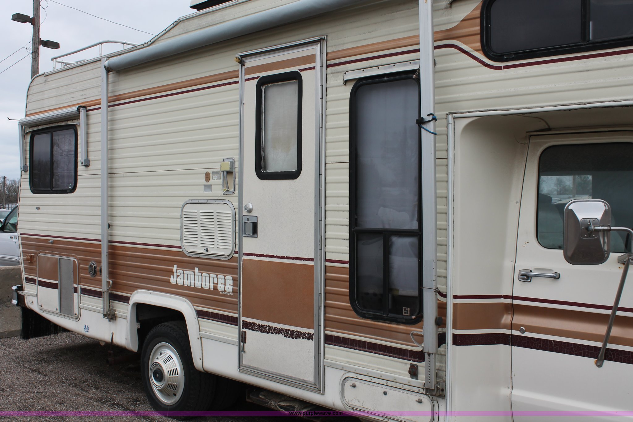 1983 Ford Econoline E350 XL Jamboree camper in Wichita, KS Item E3406