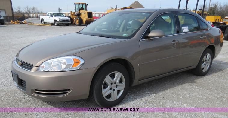 image for item B4612 2007 Chevrolet Impala LS