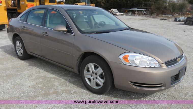 image for item B4612 2007 Chevrolet Impala LS