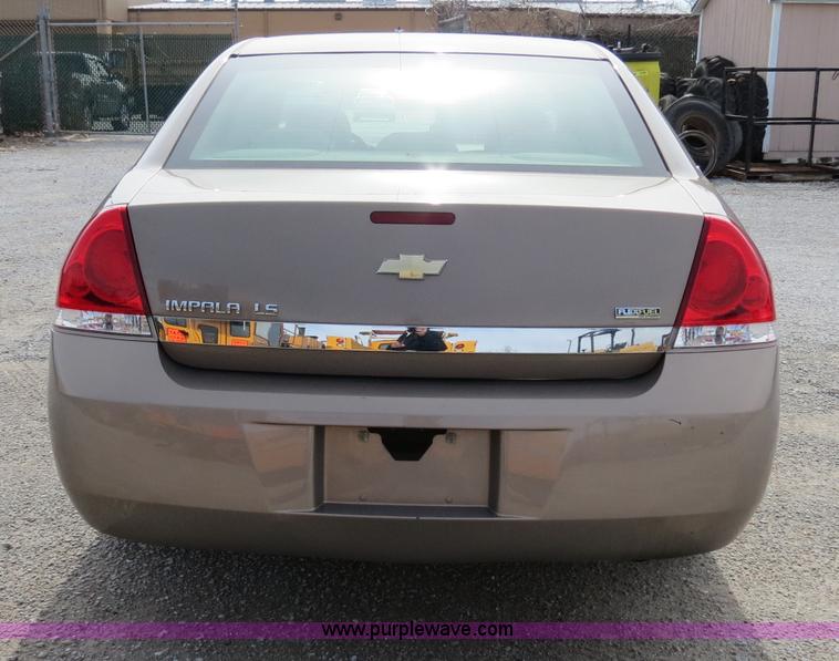 image for item B4612 2007 Chevrolet Impala LS