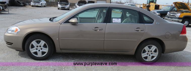 image for item B4612 2007 Chevrolet Impala LS