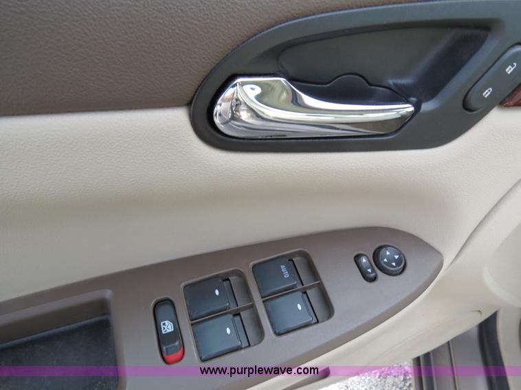 image for item B4612 2007 Chevrolet Impala LS