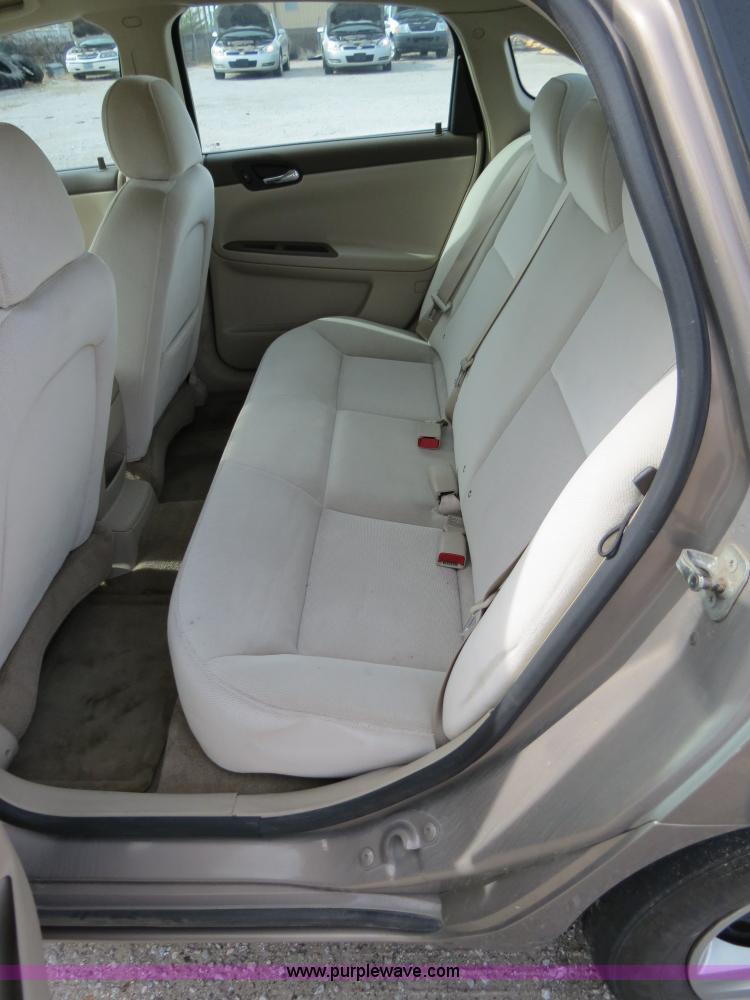 image for item B4612 2007 Chevrolet Impala LS