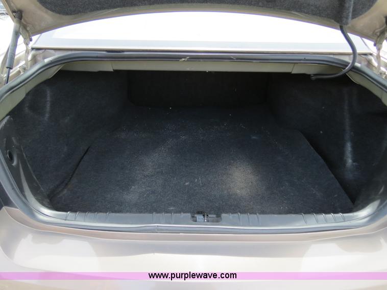 image for item B4612 2007 Chevrolet Impala LS