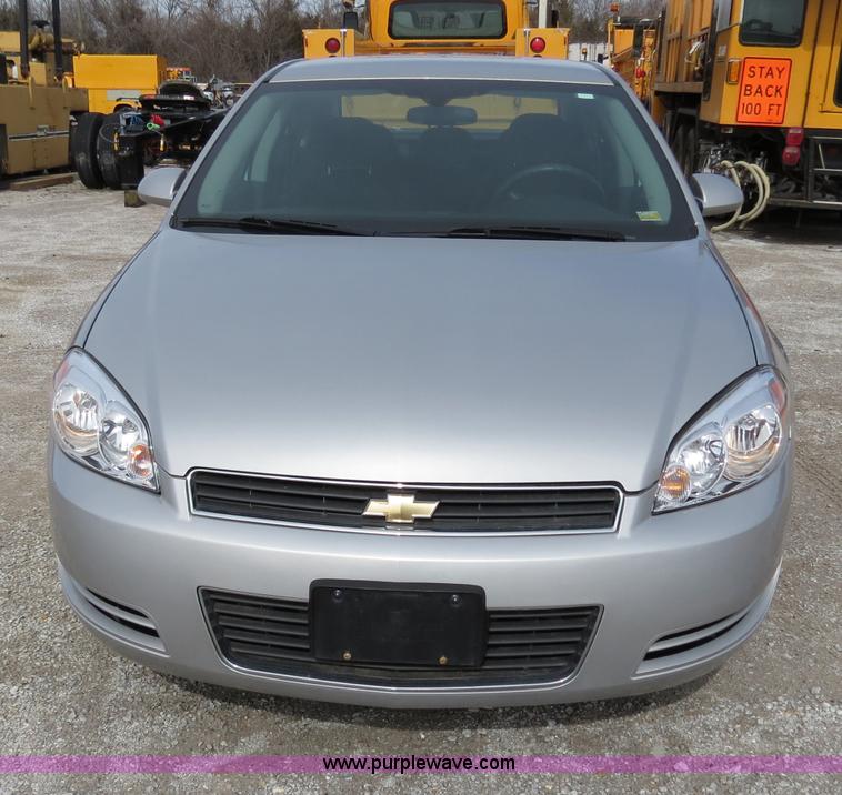 image for item B4613 2008 Chevrolet Impala LS