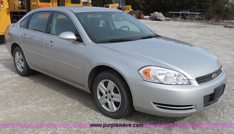 image for item B4613 2008 Chevrolet Impala LS