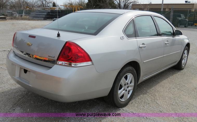 image for item B4613 2008 Chevrolet Impala LS