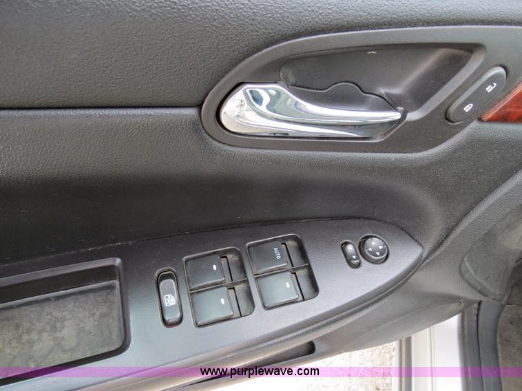 image for item B4613 2008 Chevrolet Impala LS