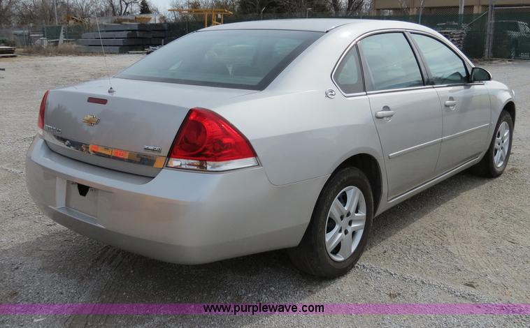 image for item B4614 2008 Chevrolet Impala LS