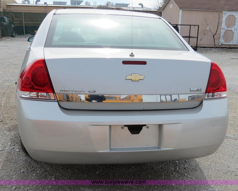 image for item B4614 2008 Chevrolet Impala LS