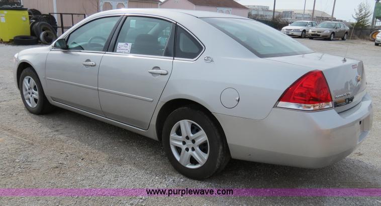 image for item B4614 2008 Chevrolet Impala LS