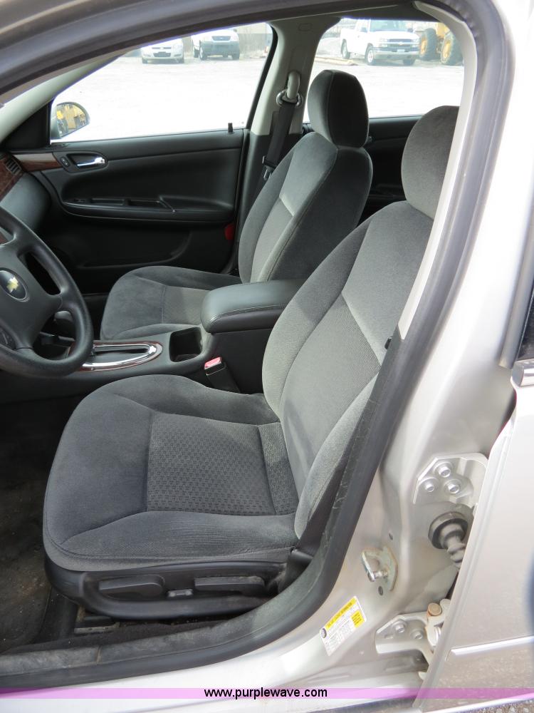image for item B4614 2008 Chevrolet Impala LS