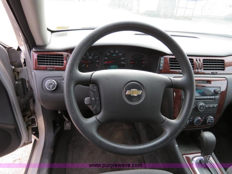 image for item B4614 2008 Chevrolet Impala LS