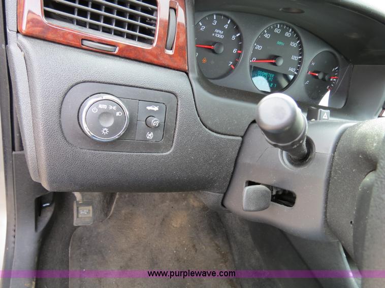 image for item B4614 2008 Chevrolet Impala LS