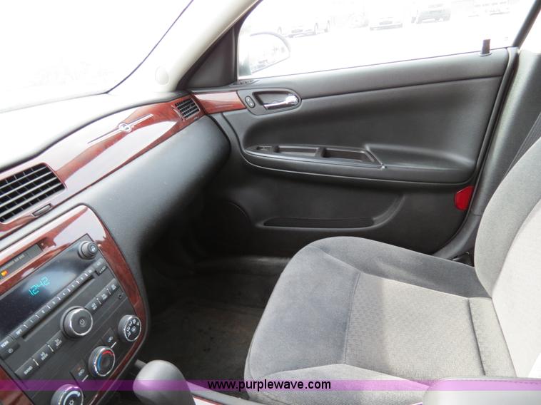 image for item B4614 2008 Chevrolet Impala LS
