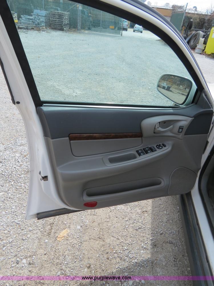 image for item B4615 2002 Chevrolet Impala