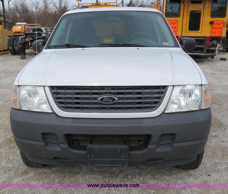 image for item B4616 2004 Ford Explorer XLS SUV