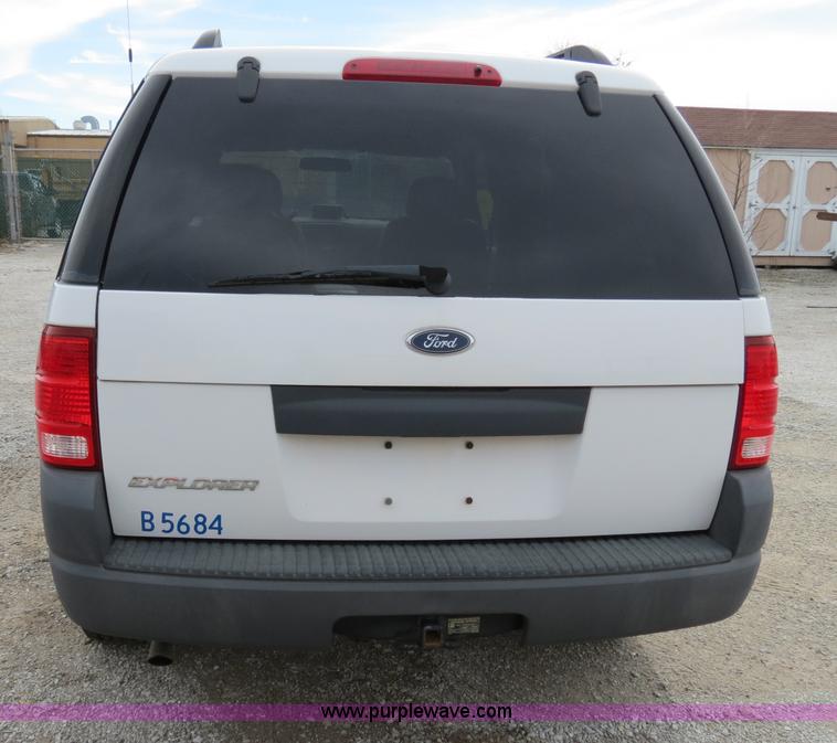 image for item B4616 2004 Ford Explorer XLS SUV