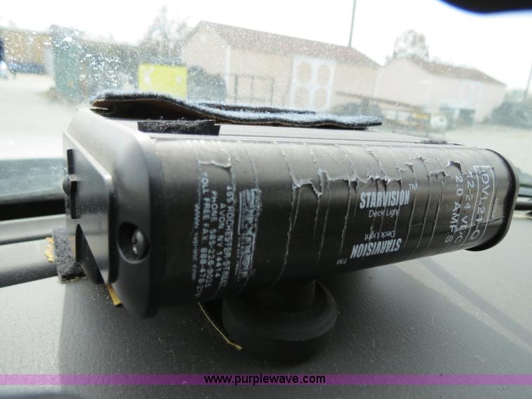 image for item B4616 2004 Ford Explorer XLS SUV