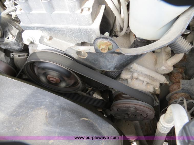 image for item B4616 2004 Ford Explorer XLS SUV