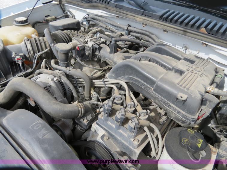 image for item B4616 2004 Ford Explorer XLS SUV