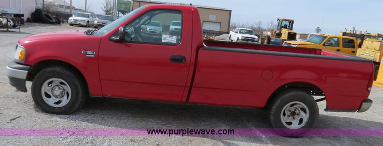 image for item B4618 2000 Ford F150 pickup truck