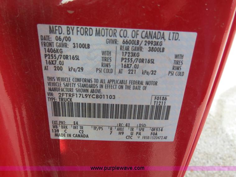 image for item B4618 2000 Ford F150 pickup truck