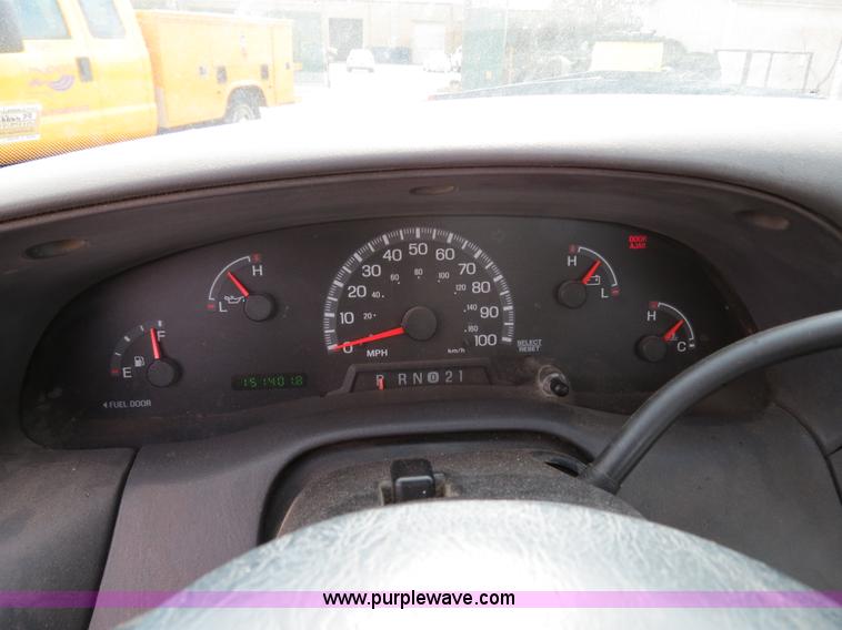 image for item B4618 2000 Ford F150 pickup truck